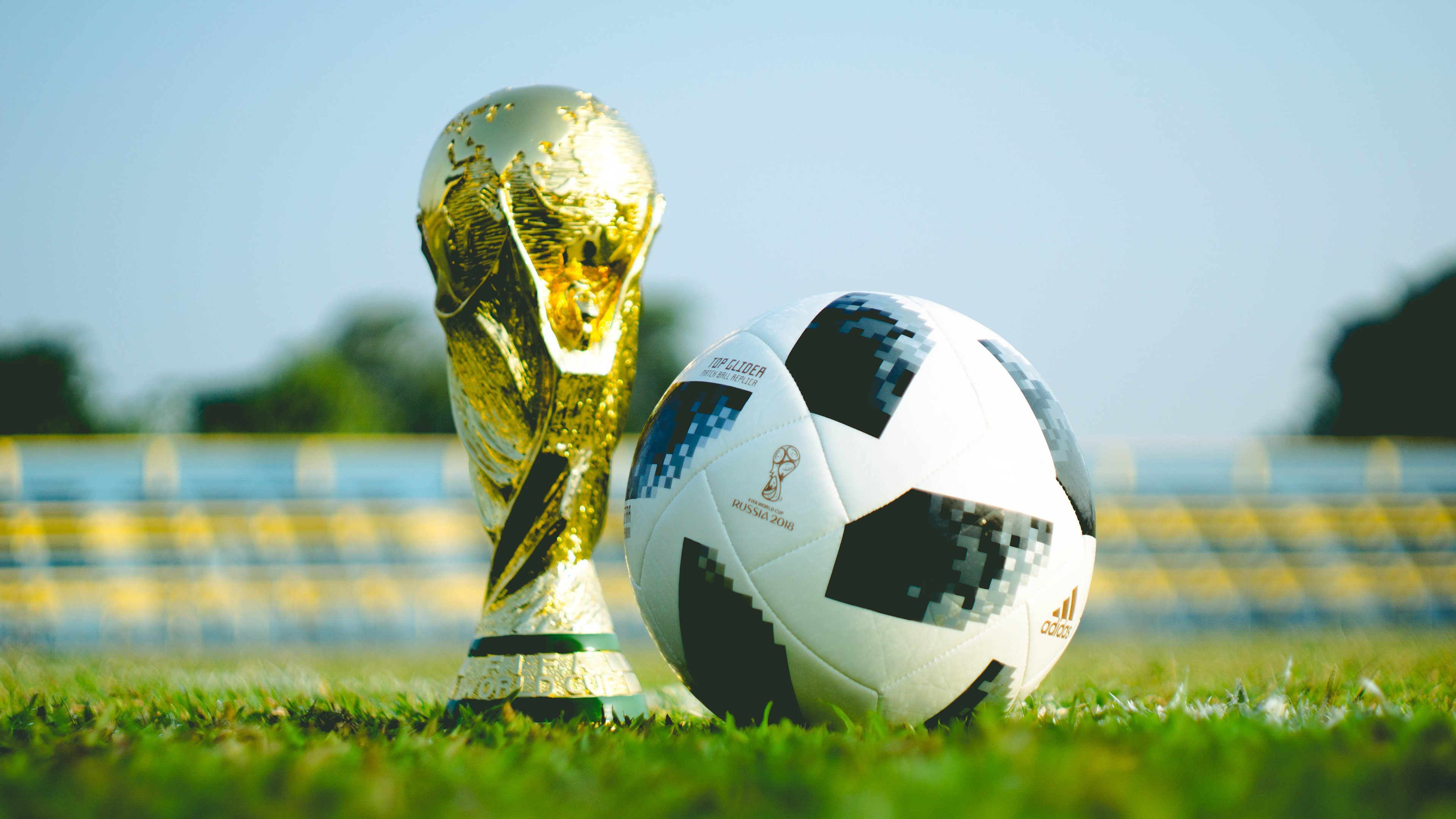 2026世界杯-莎拉波娃重返巅峰，FPX全队为何泪崩？